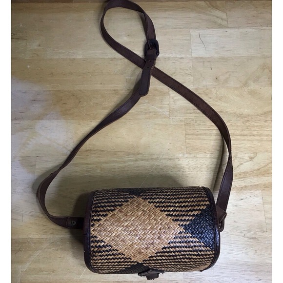 Small Unique Brown‎ Tan Wicker Rattan Style Shoulder Round Purse Handbag - Picture 2 of 14